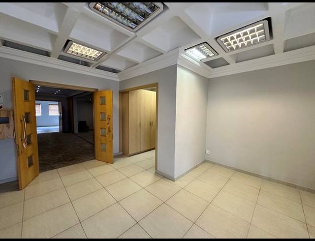 BUSINESS PROPERTY TO RENT IN MONUMENT PARK EXT